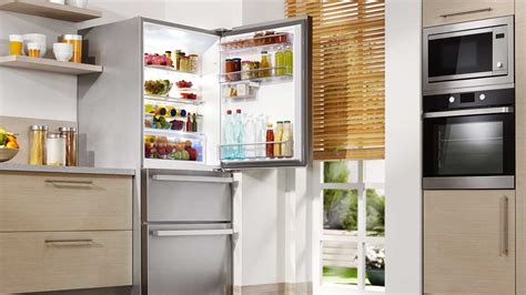 consumer reports large refrigerators.